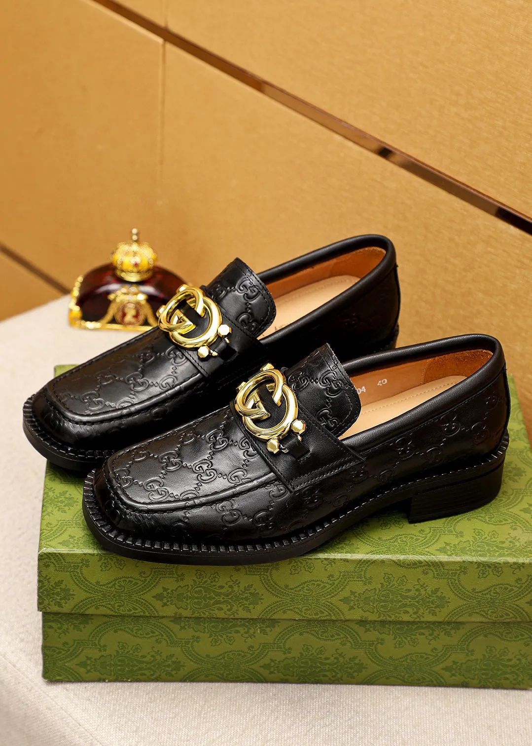 Men's shoes 💰560 💐Original Gucci GUCCI official website formal shoes Italian 🇮🇹 first layer calfskin ➕ top imported water-dyed cow 🐂 leather lining 💋 fine handmade original outsole, the real thing looks better when photographed in person Standard size 38-44 (45.46🉑️customized)